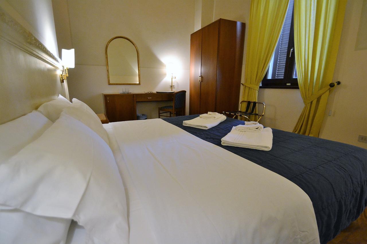 Hotel Posta Cecina  Bagian luar foto