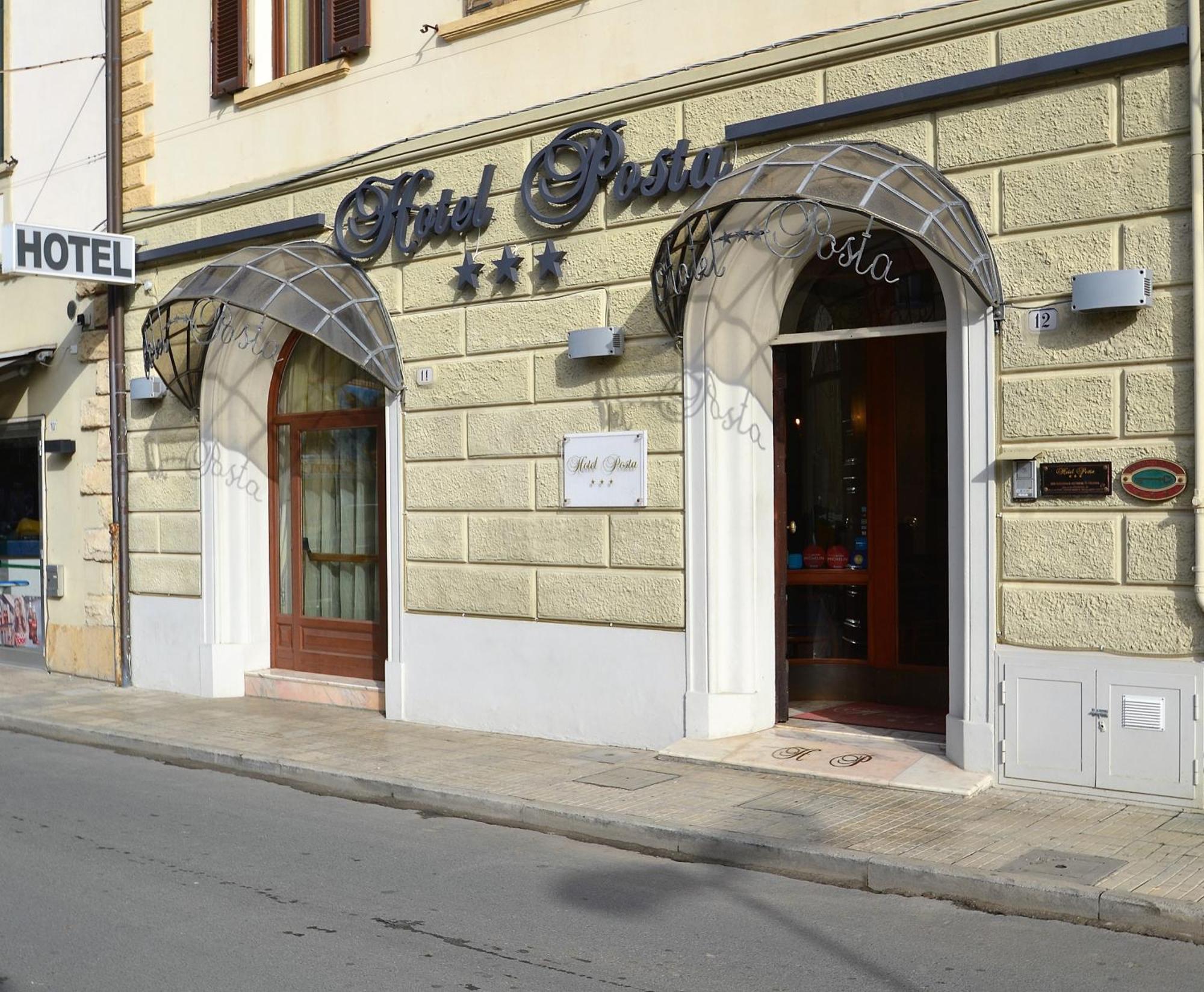 Hotel Posta Cecina  Bagian luar foto