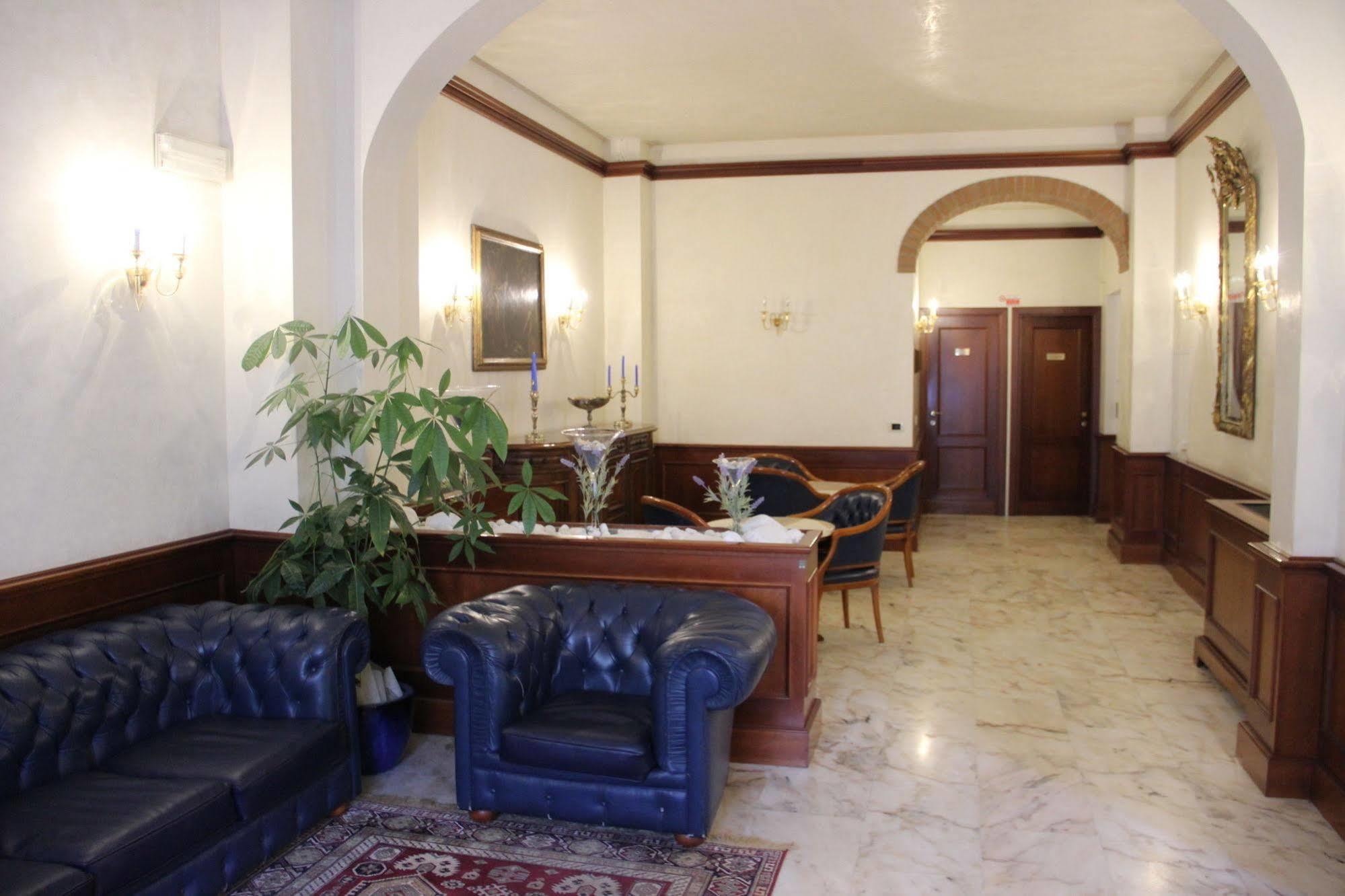 Hotel Posta Cecina  Bagian luar foto