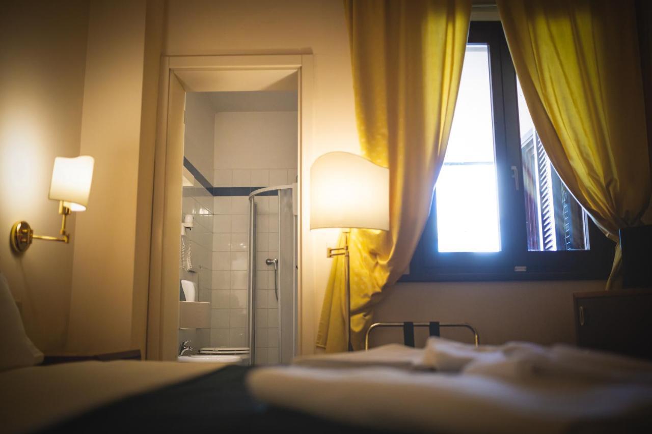 Hotel Posta Cecina  Bagian luar foto