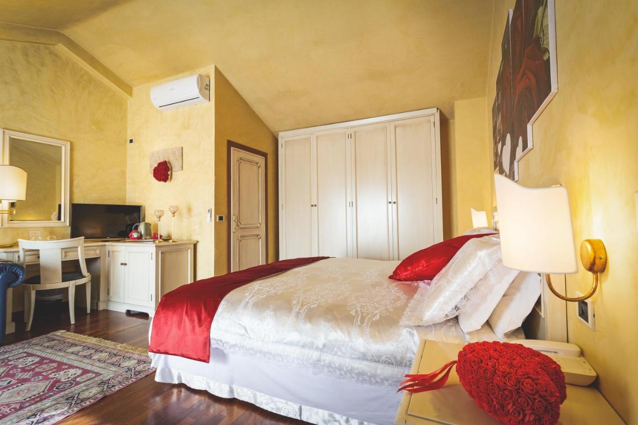 Hotel Posta Cecina  Bagian luar foto