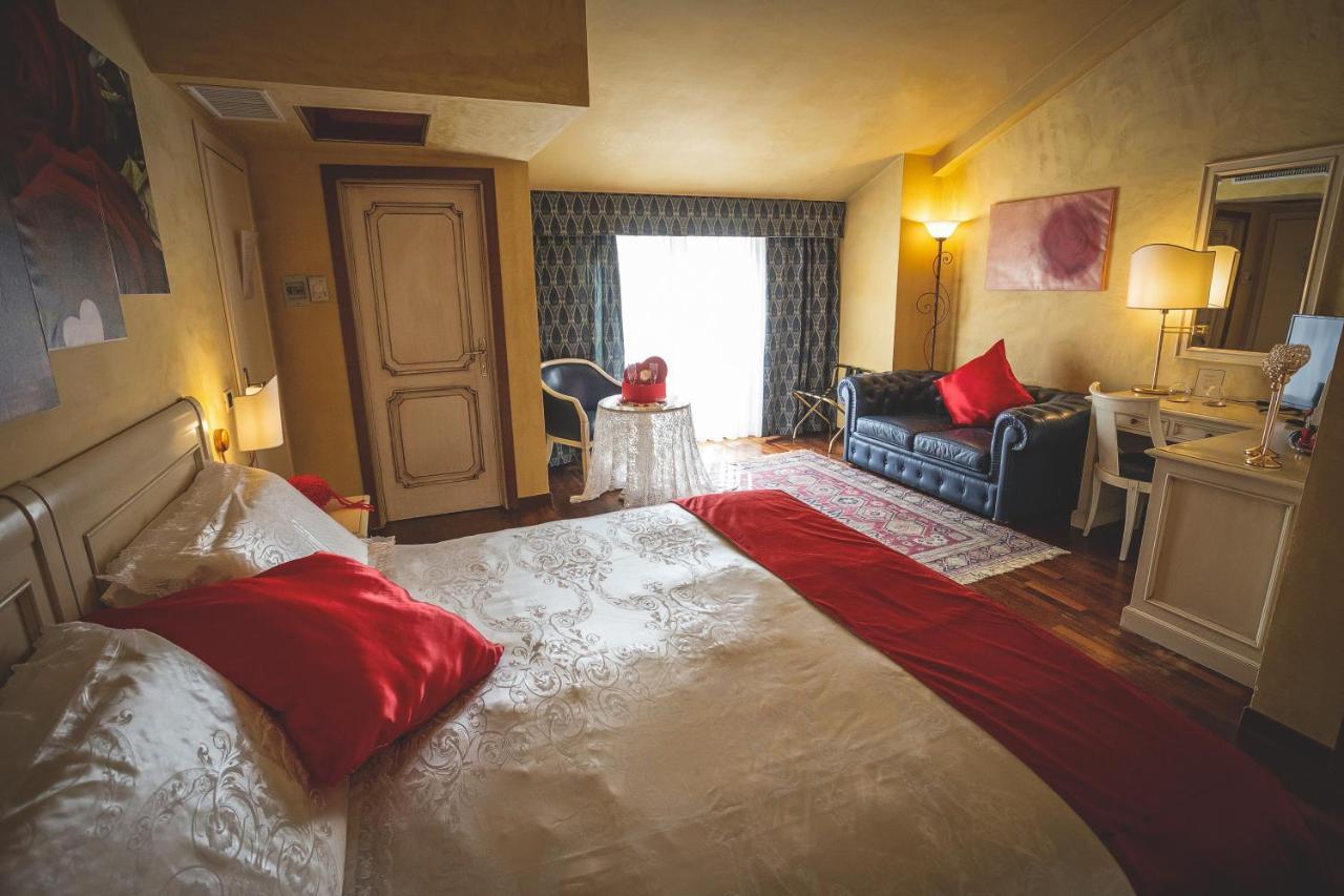 Hotel Posta Cecina  Bagian luar foto