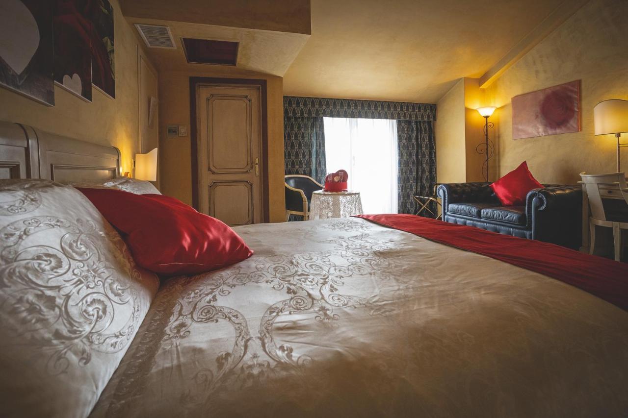 Hotel Posta Cecina  Bagian luar foto