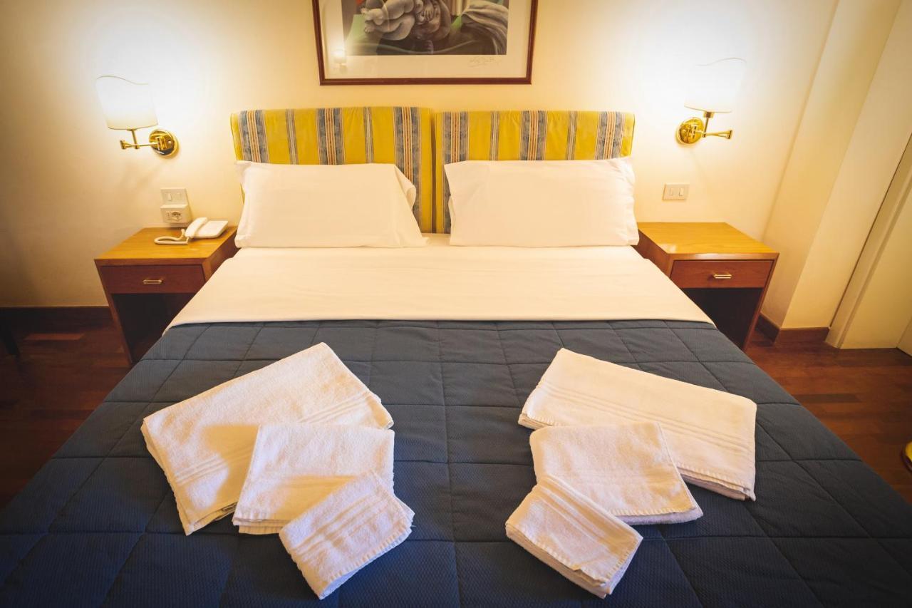Hotel Posta Cecina  Bagian luar foto